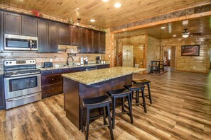 Cabin dành cho gia đình | Bếp riêng | Tủ lạnh, lò vi sóng, lò nướng, bếp nấu 