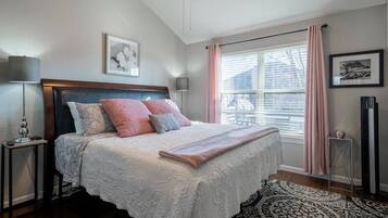 3 Schlafzimmer, Bügeleisen/Bügelbrett, Reisekinderbett, WLAN