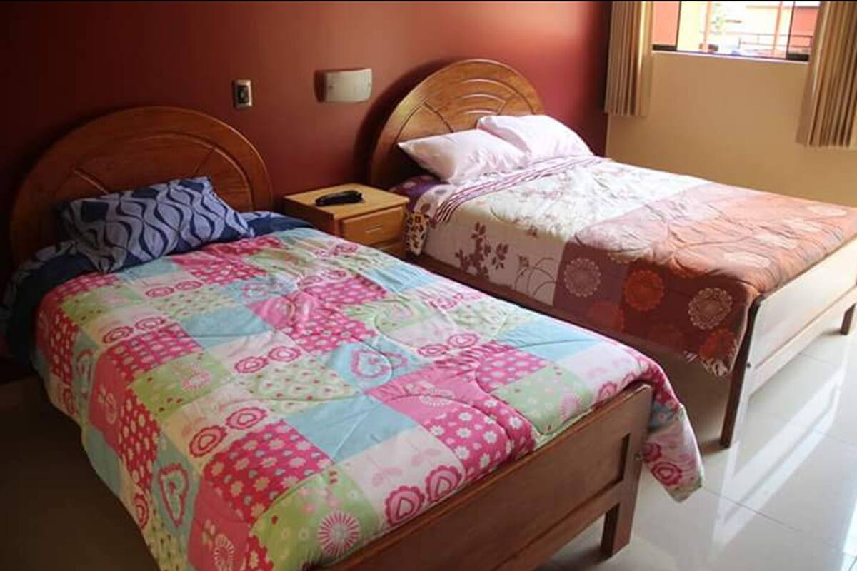 Quadruple Room | Ferros/tábuas de passar roupa, Wi-Fi de cortesia