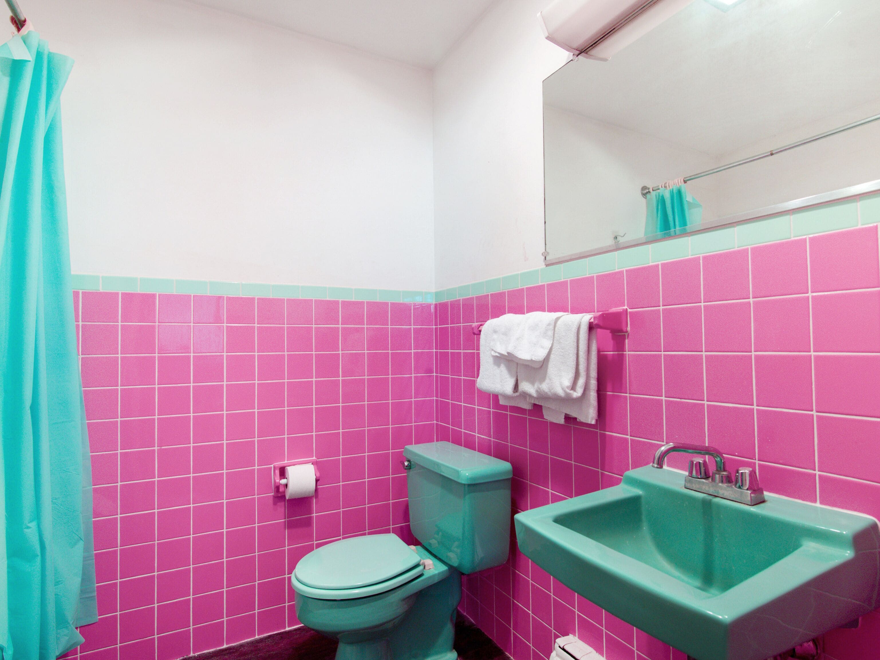 Free toiletries, towels, soap, toilet paper