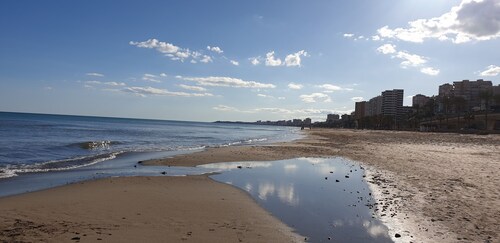 Alicante Sunbeach House