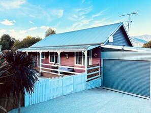 Exterior - Our Beautiful Garden Cottage is a country style house (Tawonga)