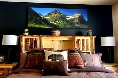 Glacier Corner: Enhance Your Adventure