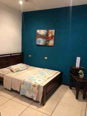 3 dormitorios, escritorio, cuna de viaje y wifi