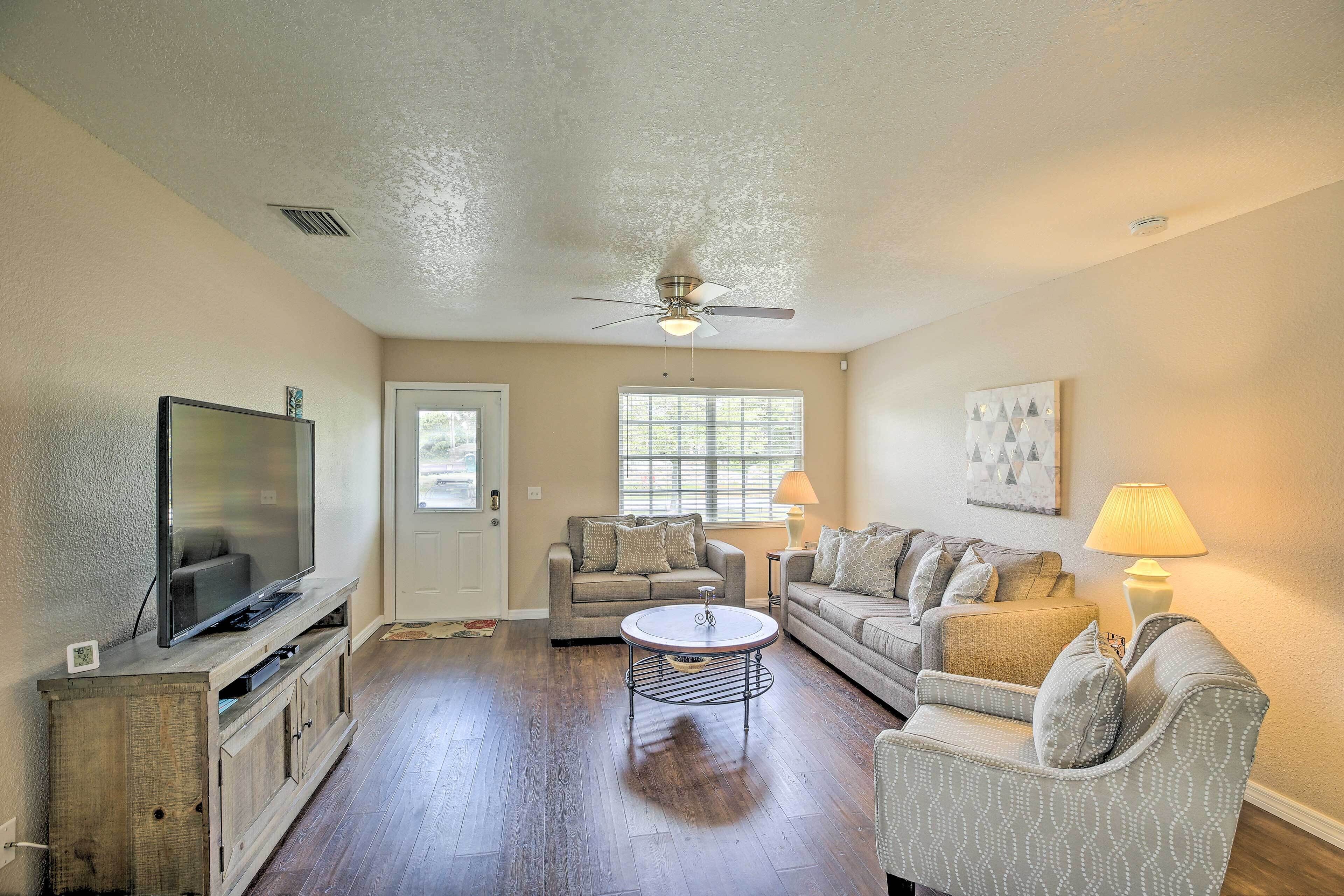 Modern North Port Gem Near Beaches, Golf, & Shops!