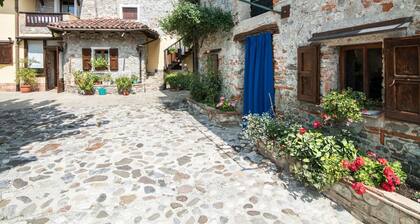 Schönes Ferienhaus für 4 Personen mit Klimaanlage, W-LAN, TV und Innenhof