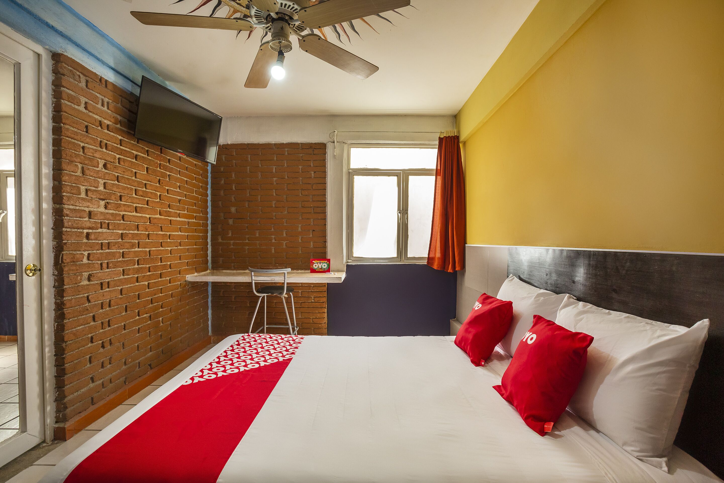 เตารีด/โต๊ะรีดผ้า, Wi-Fi ฟรี, ผ้าปูที่นอน