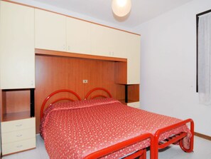 2 slaapkamers, reisbedje, wifi, beddengoed