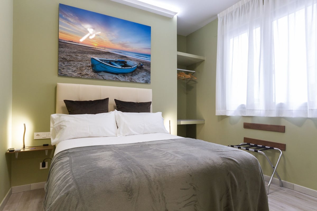 Tweepersoonskamer (2) | Luxe beddengoed, donzen dekbedden, bedden met traagschuimmatras