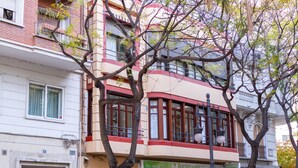 Front of property - A Casa Martinez B&B (Valencia)