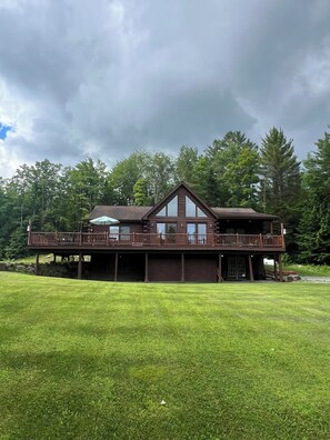 Exterior - Private Cabin with Mt View & hot-tub. Near Gore, Placid & Lake George. Sleeps 15 (Johnsburg)