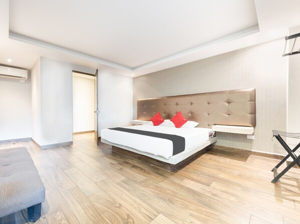 Room - Capital O 202 (Monterrey)