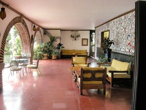 Sala de estar en el lobby