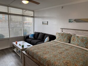 Iron/ironing board, free WiFi, bed sheets