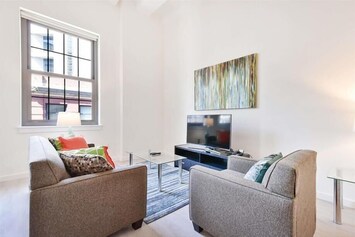Downtown/South End Boston 1 Bedroom Living Room