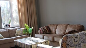 Villa (Beach Front) | Living room - Caspian Villa near Beach (Baku)