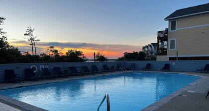 Cozy 3br cottage on sound side near beach