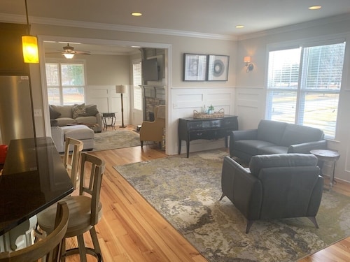 5 Bedroom Masters Rental