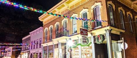 المنشأة من الخارج