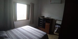 3 bedrooms, iron/ironing board, WiFi - HOUSE FOR BEACH SIDE SEASON (Vila Anhanguera)