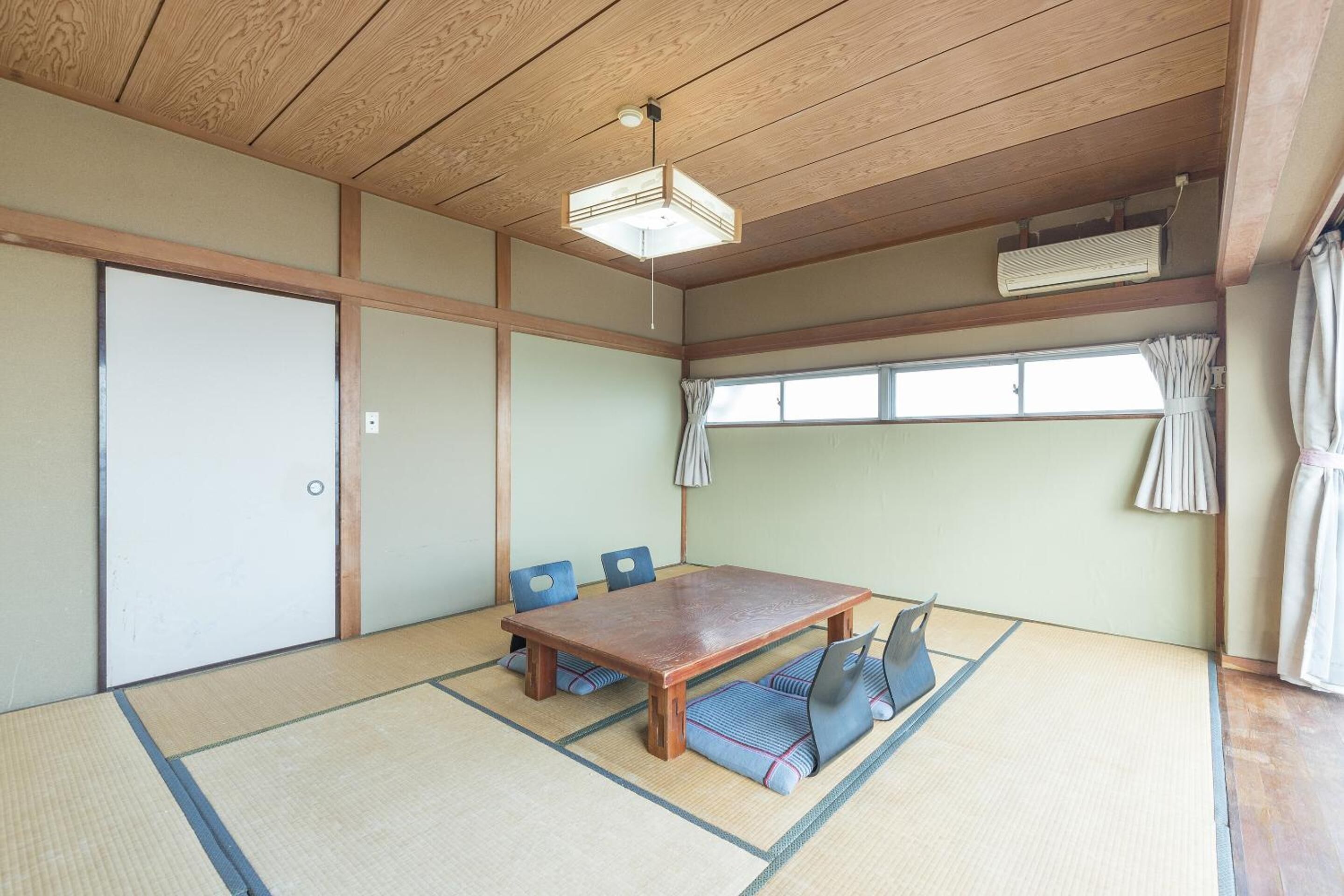 客厅