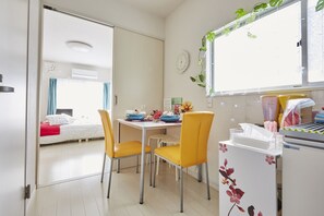 Studio (2) | In-room dining - The Green Wonderland Shinjuku (Tokyo)