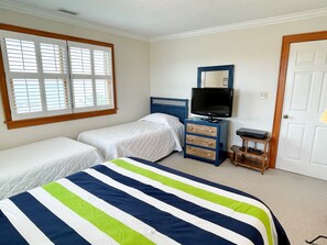 5 bedrooms, internet, bed sheets