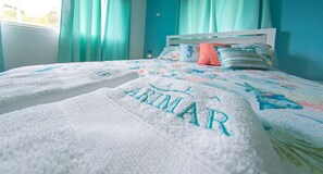 5 bedrooms, free WiFi, bed sheets, wheelchair access - Villa Larimar, Barahona, Ocean View, Mini Golf. (Barahona)