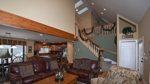 House, Multiple Beds, Fireplace | Living room | 42-inch TV with cable channels, fireplace - Make S'more Memories (Oakland)