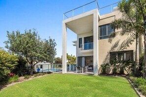 Exterior - 4 Bedroom Luxury Beach House - with Private Pool Rooftop Spa (Sunshine Coast)