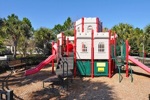 Aire de jeu extérieure pour enfants