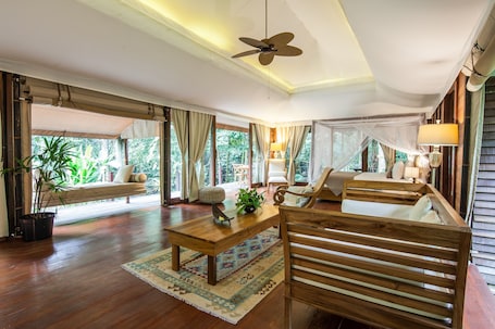 Royal Suite Tent | Living area. Galalima Glamping