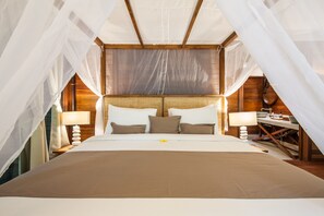 Tienda Royal (Royal Suite Tent) | Minibar, caja fuerte, escritorio y cunas gratuitas