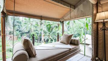 Deluxe Tent | Teres/patio