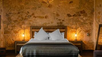 ์ต์คํด๋ฃจ์๋ธ ๋กํํธ (Casa Arrebol) | ๊ณ ๊ธ ์นจ๊ตฌ