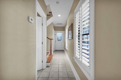 Spacious house just minutes from the beach and downtown