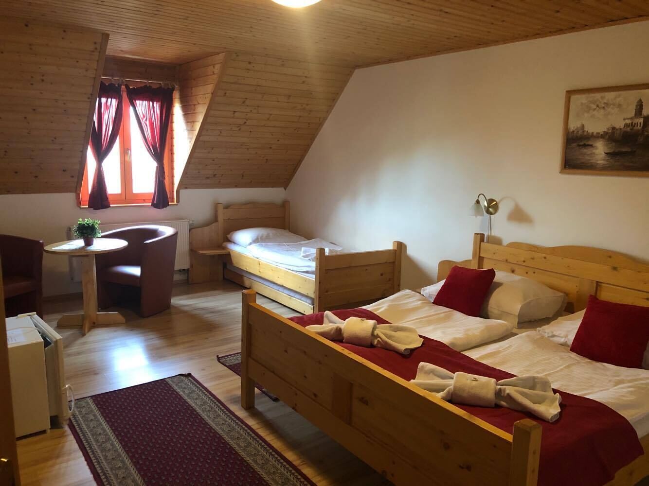 Klassieke driepersoonskamer | Een minibar