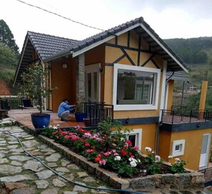 Iron/ironing board, free WiFi, bed sheets - Fairyland resort (Da Lat)