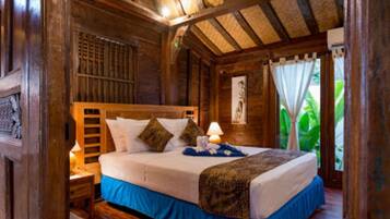 Romantische Villa, 1 Queen-Bett, Nichtraucher, Poolblick