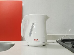 一棟貸し | 専用キッチン | 冷蔵庫、電子レンジ、電気ポット