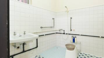 Private Vacation Home | Bathroom | Separate tub and shower, free toiletries, hair dryer, electronic bidet