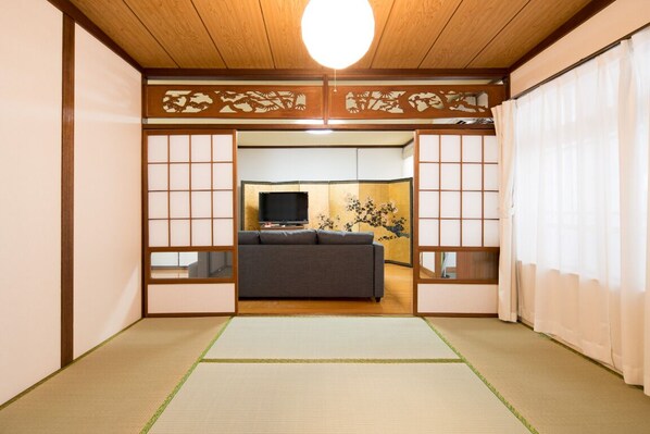 2 bedrooms, free WiFi