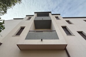 Exterior - S077 - Sirolo, three-room apartment with garden in the center (Sirolo)