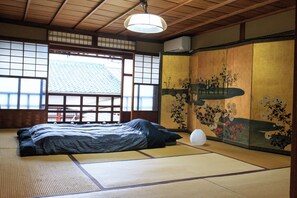 Private Vacation Home | 3 bedrooms, free WiFi - Kyomachiya Nijo Castle Japanese house (Kyoto)
