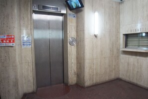 Reception hall - RichStay Osaka Shinsaibashi (Osaka)