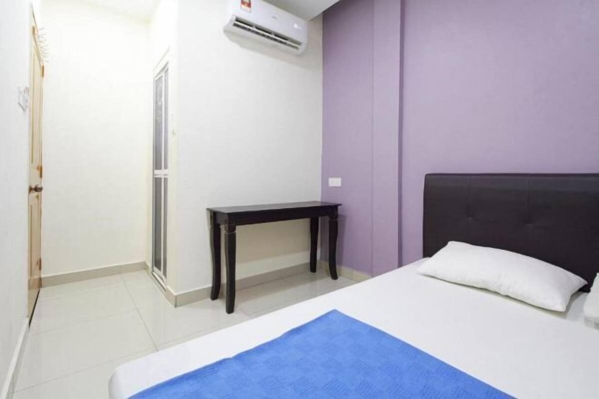 Desk, iron/ironing board, free WiFi