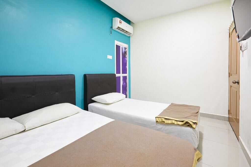 Desk, iron/ironing board, free WiFi