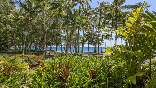 Two-Bedroom Apartment Right In Front Of The Beach!