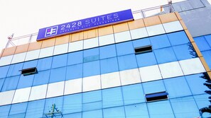 Fassade der Unterkunft – Abend/Nacht