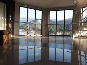 Lobby sitting area - Bakuriani Hotel Melisi (Borjomi)